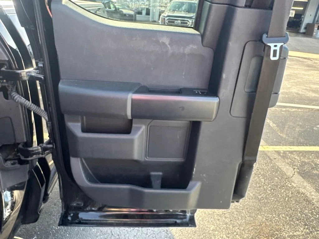 Used 2021 Black Ford XL image 27