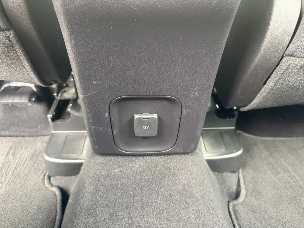 Used 2022 Silver Ford S image 35