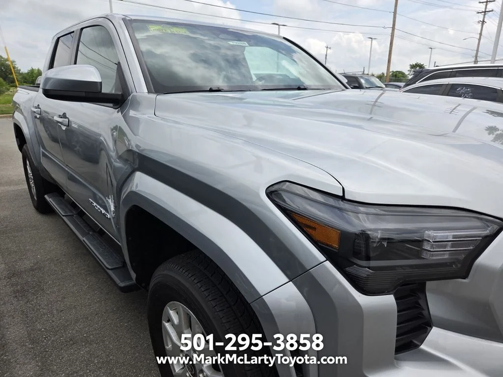 Used 2025 Silver Toyota SR5 image 4