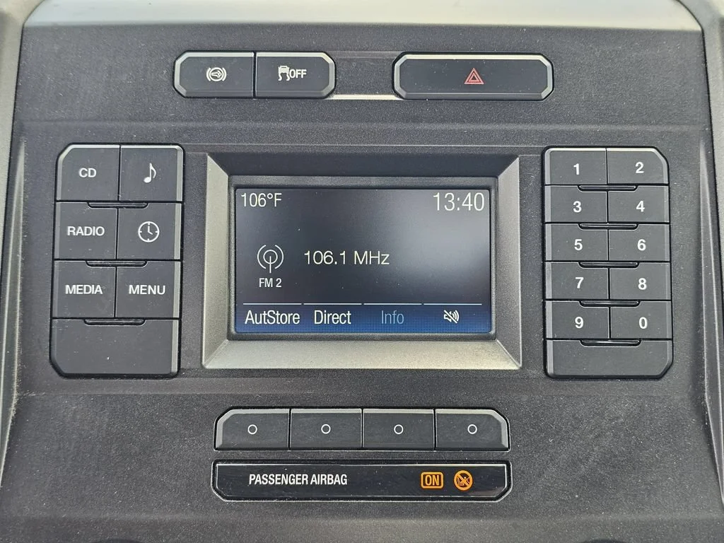 Used 2017 Oxford White Ford XL image 23
