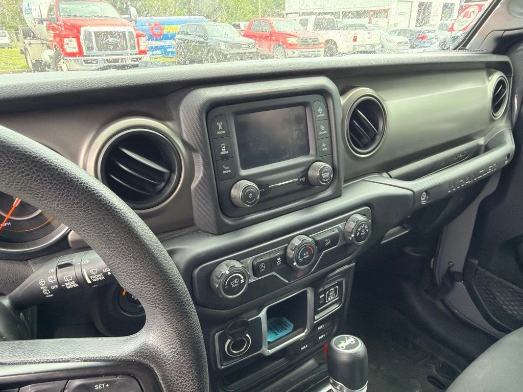 Used 2018 Gray Jeep Unlimited Sport image 20