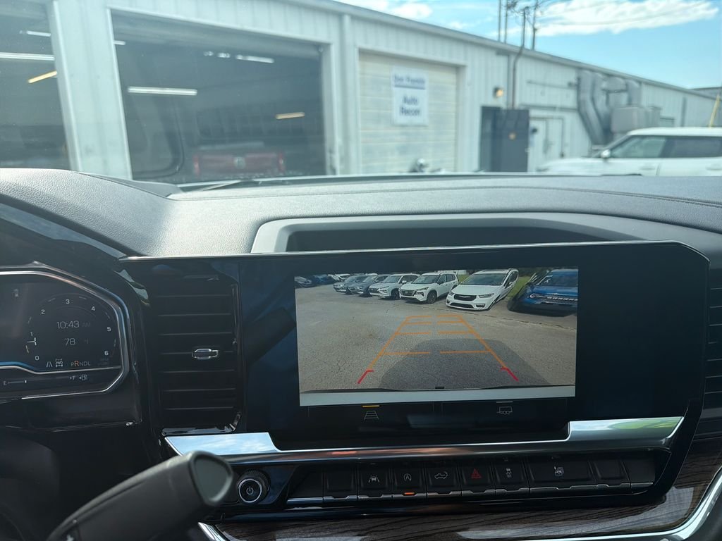 Used 2024 White Chevrolet LT image 22