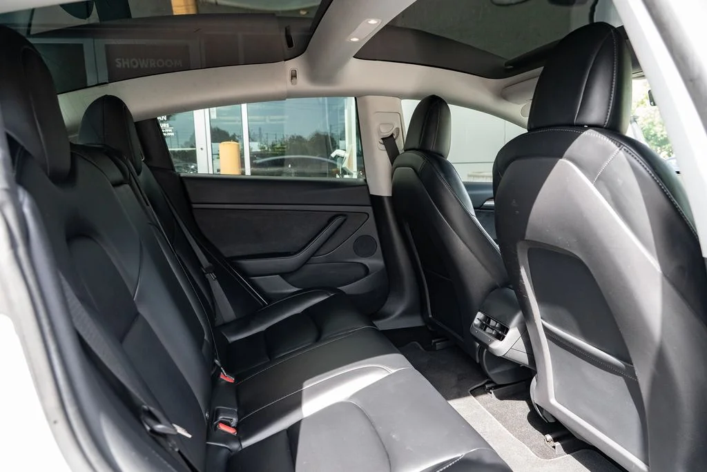 Used 2022 White Tesla Long Range image 21