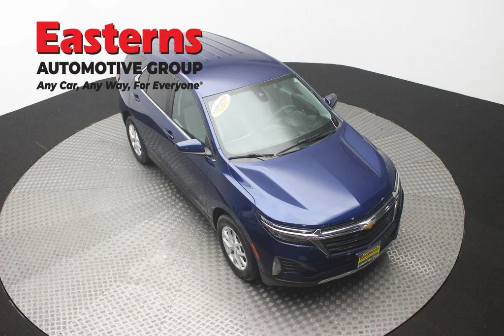 Used 2022 Blue Chevrolet LT image 3