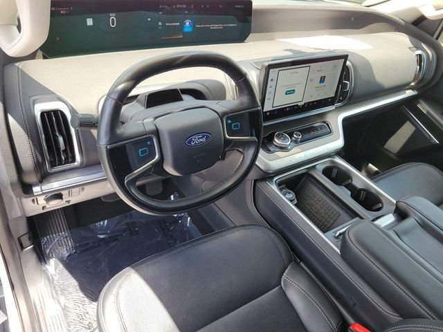 Used 2025 White Ford Platinum image 15