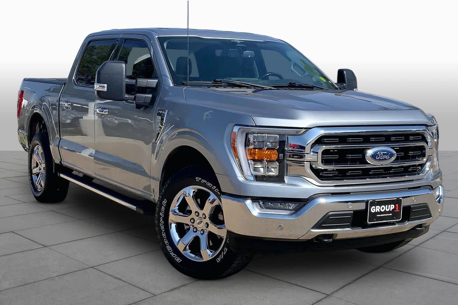 Certified Used 2023 Iconic Silver Metallic Ford XLT image 3