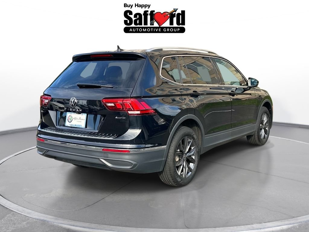 Used 2024 Black Volkswagen 2.0T SE image 8