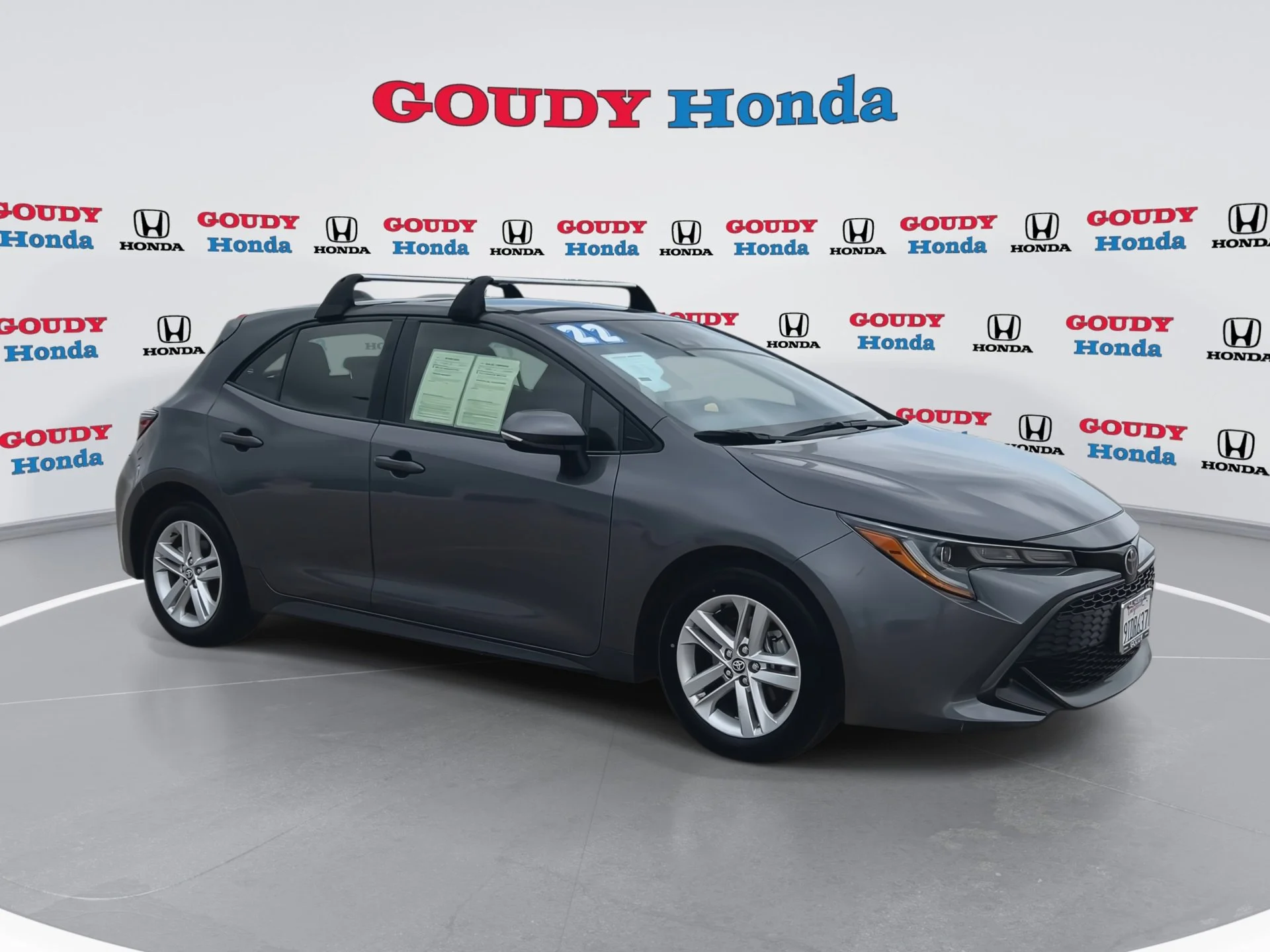 Used 2022 Magnetic Gray Metallic Toyota SE image 2