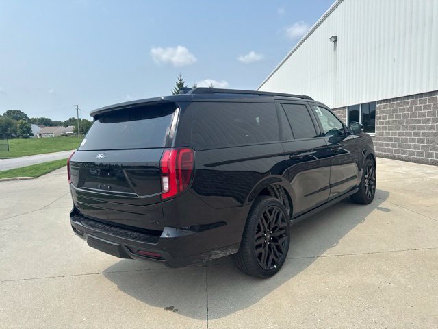 New 2027 Agate Black Metallic Ford Platinum image 34