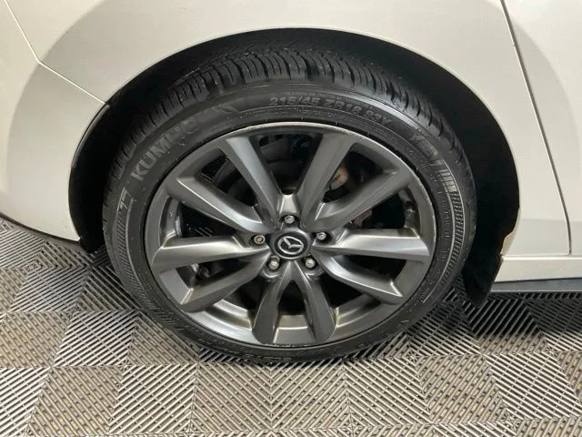 Used 2019 White Mazda Base image 40