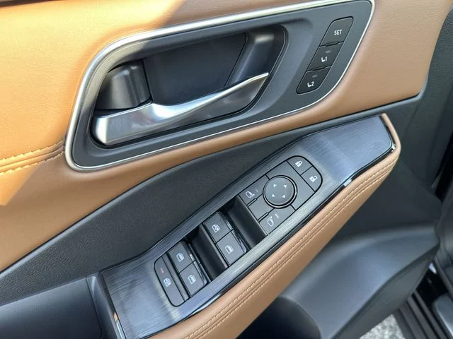 New 2026 Super Black Nissan Platinum image 17