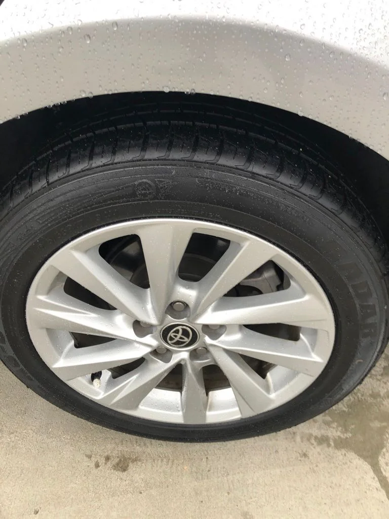 Used 2022 Silver Toyota LE image 16