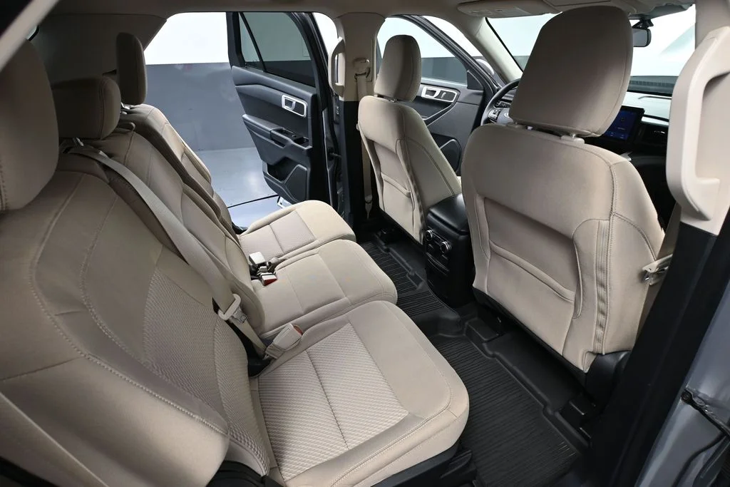 Used 2022 Silver Ford Base image 46