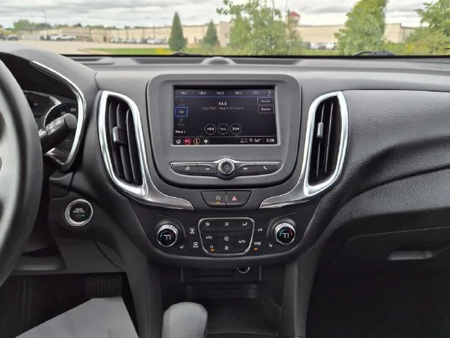 2024 Chevrolet Equinox LT - Photo 23