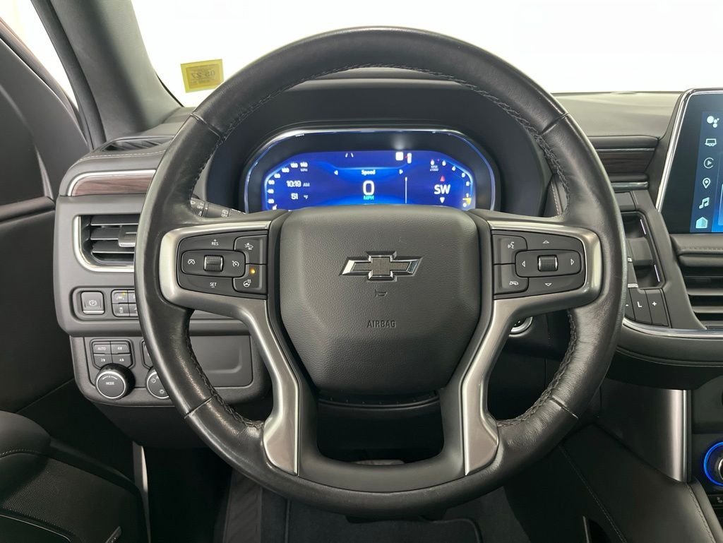 Used 2022 Summit White Chevrolet Z71 image 5