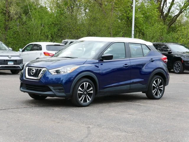 Used 2019 Nissan Kicks SV with VIN 3N1CP5CU0KL496320 for sale in White Bear Lake, Minnesota