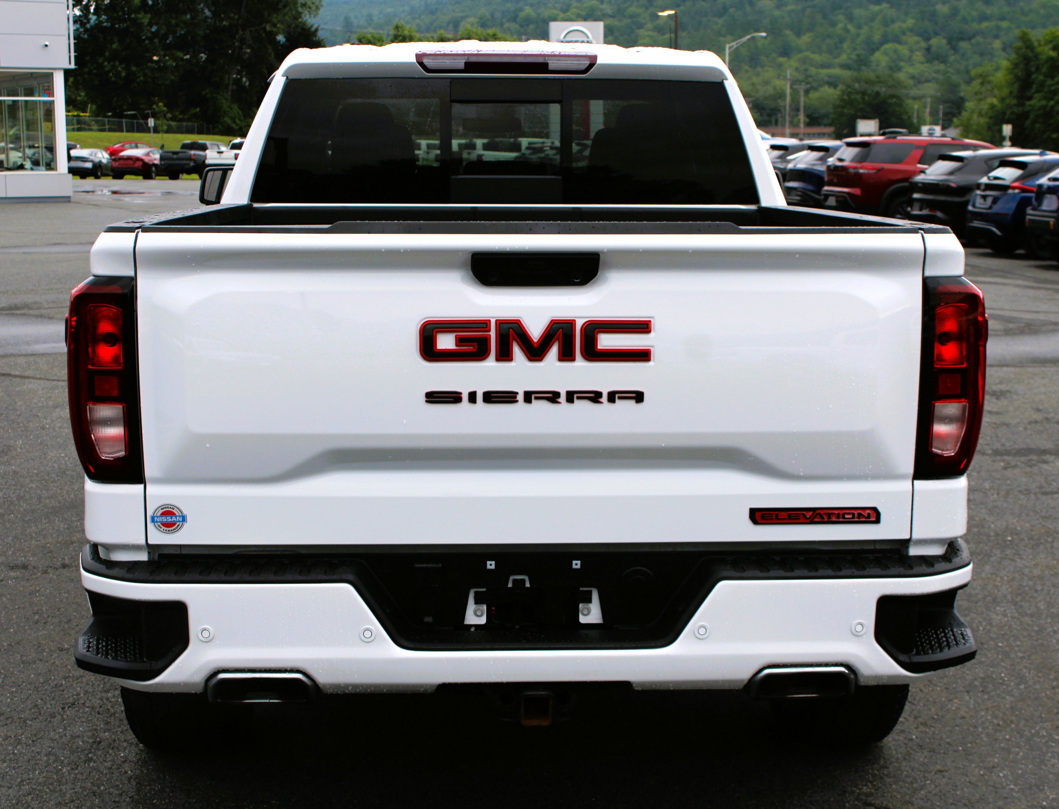 Used 2023 Summit White GMC Elevation image 9