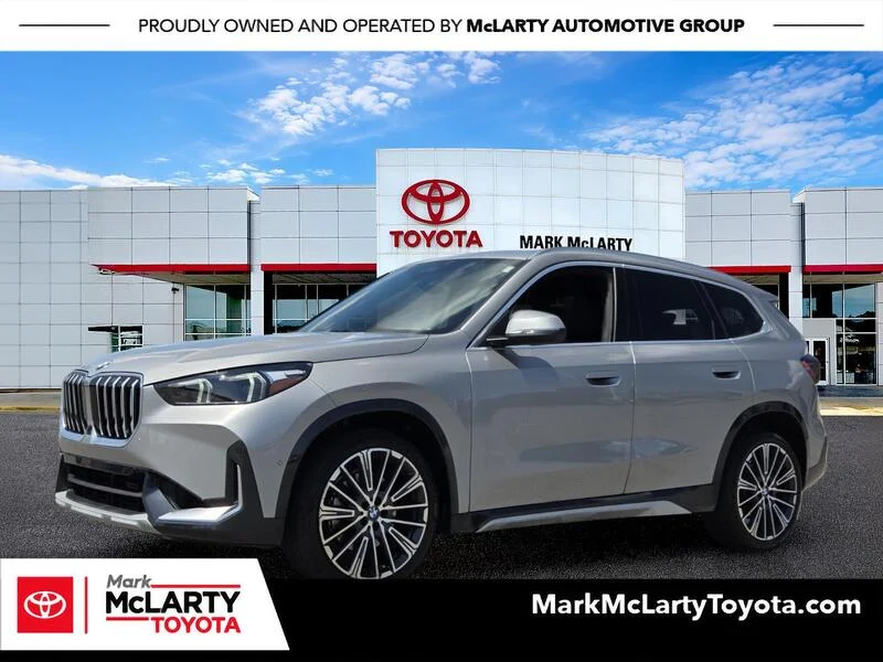 Used 2025 SPACE SILVER METALLIC BMW XDRIVE28I SPORTS ACTIVITY VEHICLE image 1