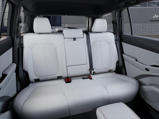 New 2026 Sting-Gray Clear-Coat Exterior Paint Jeep Limited 4x4 image 41