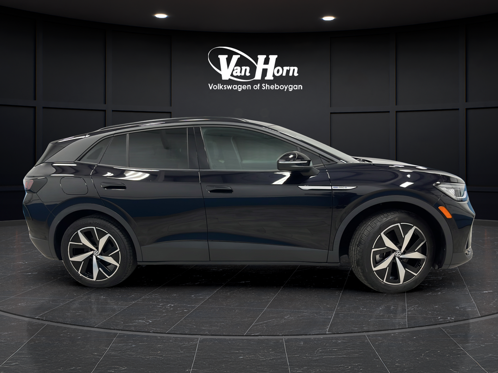 Used 2023 Deep Black Volkswagen Pro S image 8