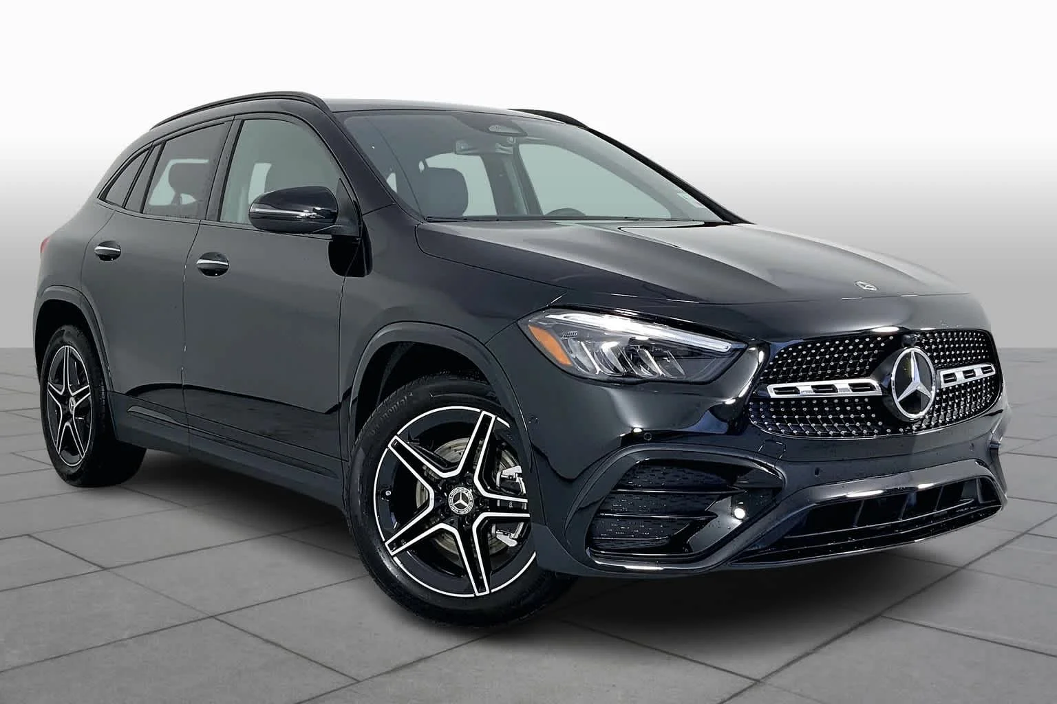 New 2025 Cosmos Black Metallic Mercedes-Benz GLA 250 image 2