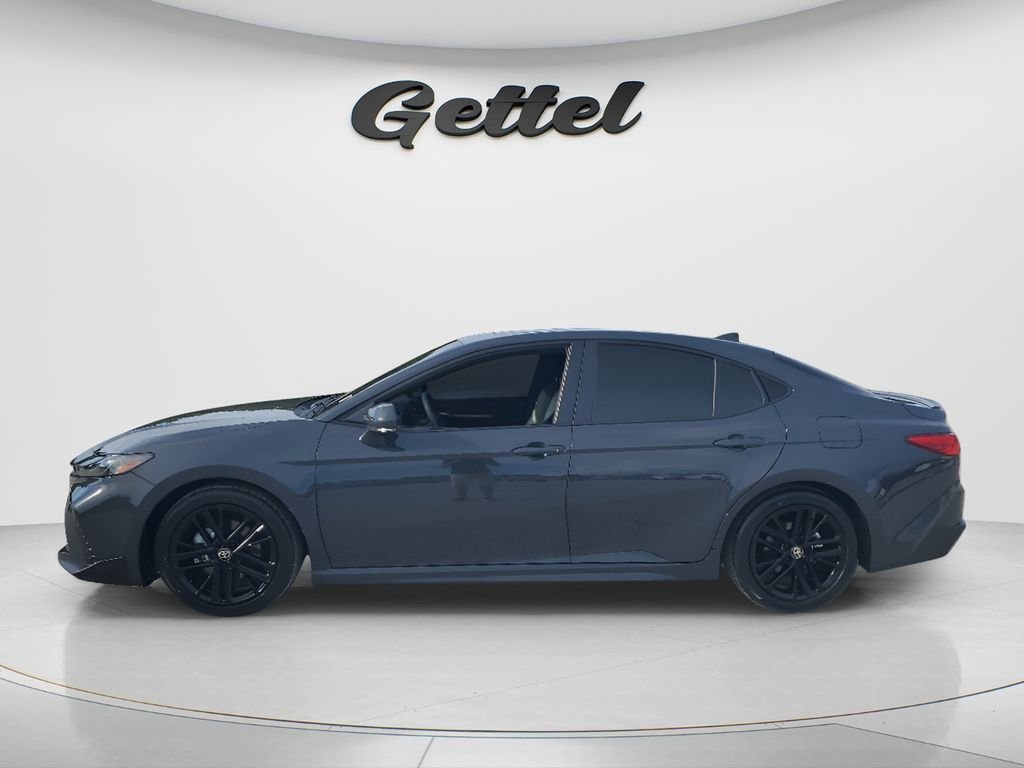 Used 2025  Toyota SE image 8