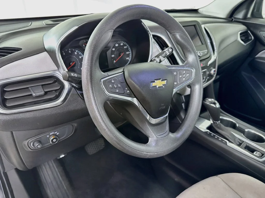 Used 2020 Gray Chevrolet LS image 9