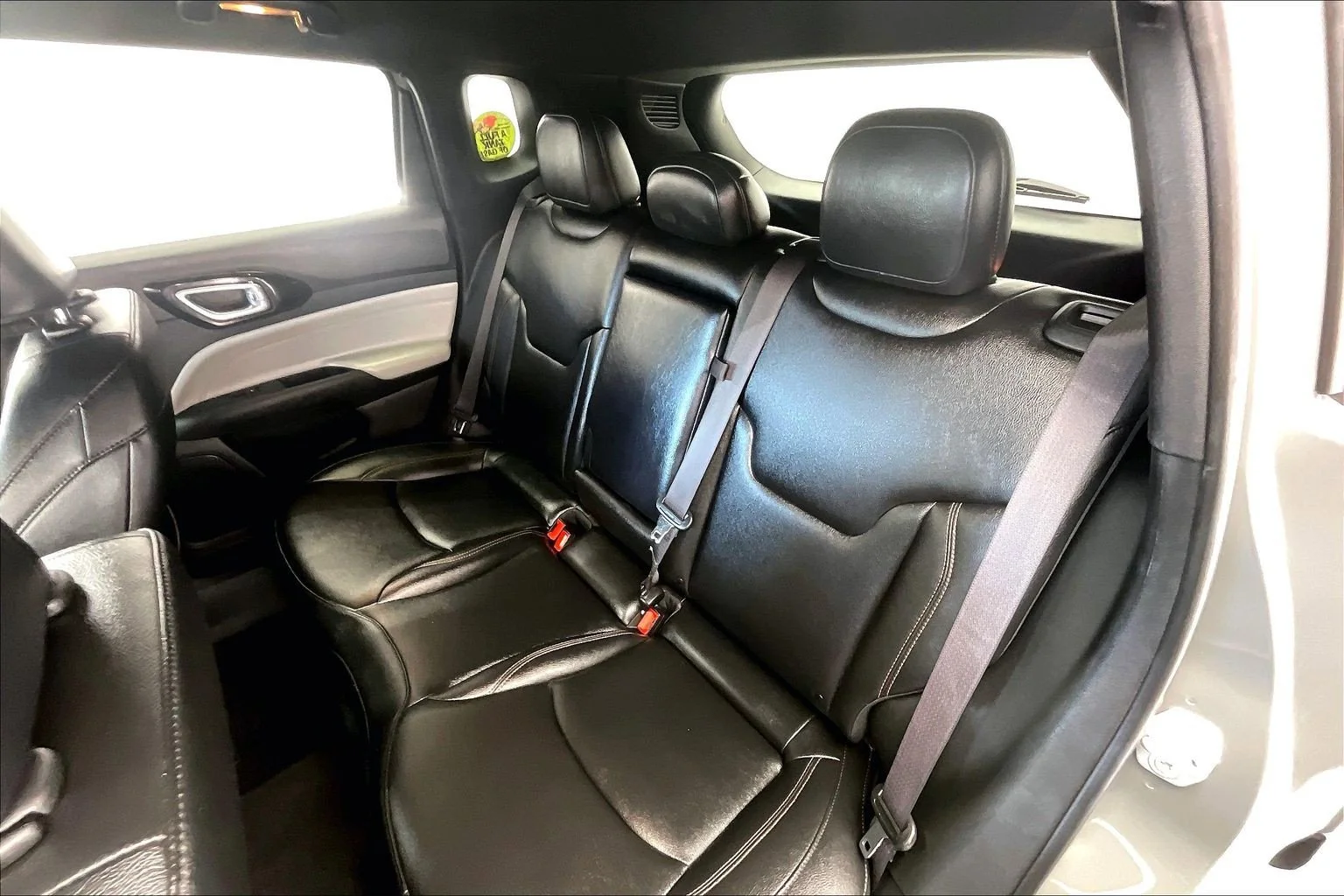 Used 2024 Sting-Gray Clearcoat Jeep Limited image 19