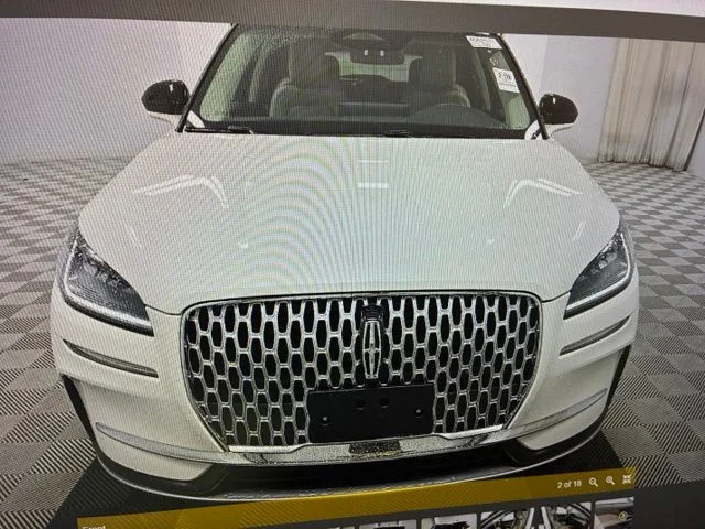 Used 2024 White Metallic Lincoln Premiere image 3