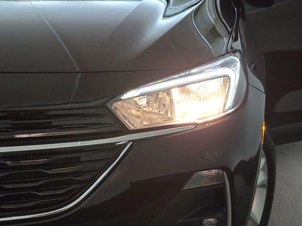 Used 2023 Black Buick Preferred image 30