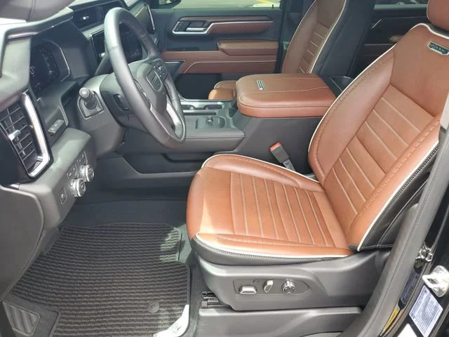 Used 2026 Onyx Black GMC Denali Ultimate image 5