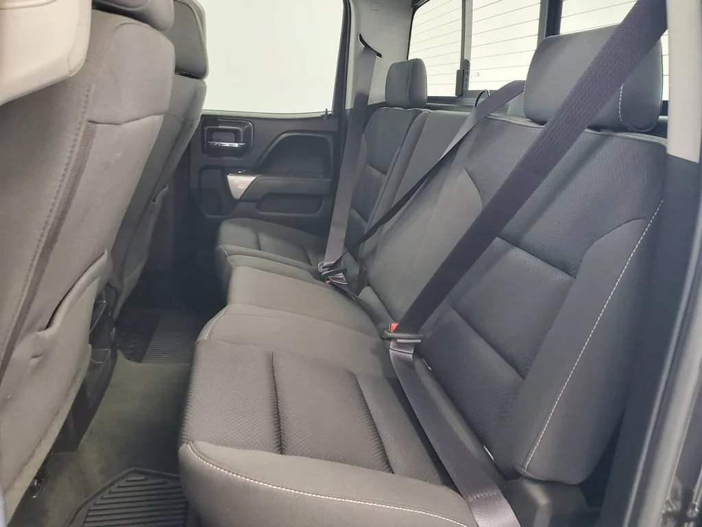 Used 2016 TUNGSTEN METALLIC Chevrolet LT image 25