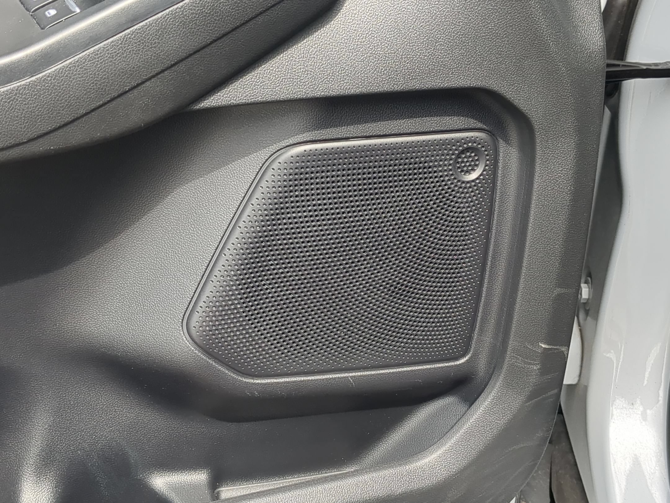 Used 2025 Silver Metallic Ford Active image 13