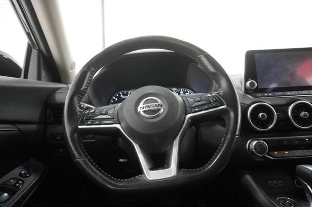 Used 2022 BLACK Nissan SV image 18