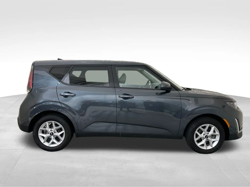 Used 2025 Gray Kia LX image 7