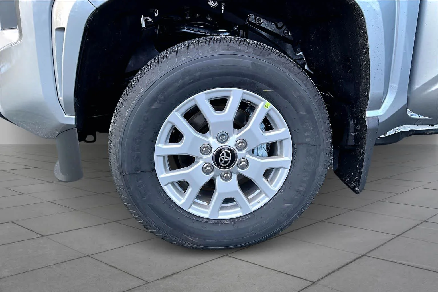 2026 Toyota Tacoma SR5 - Photo 11