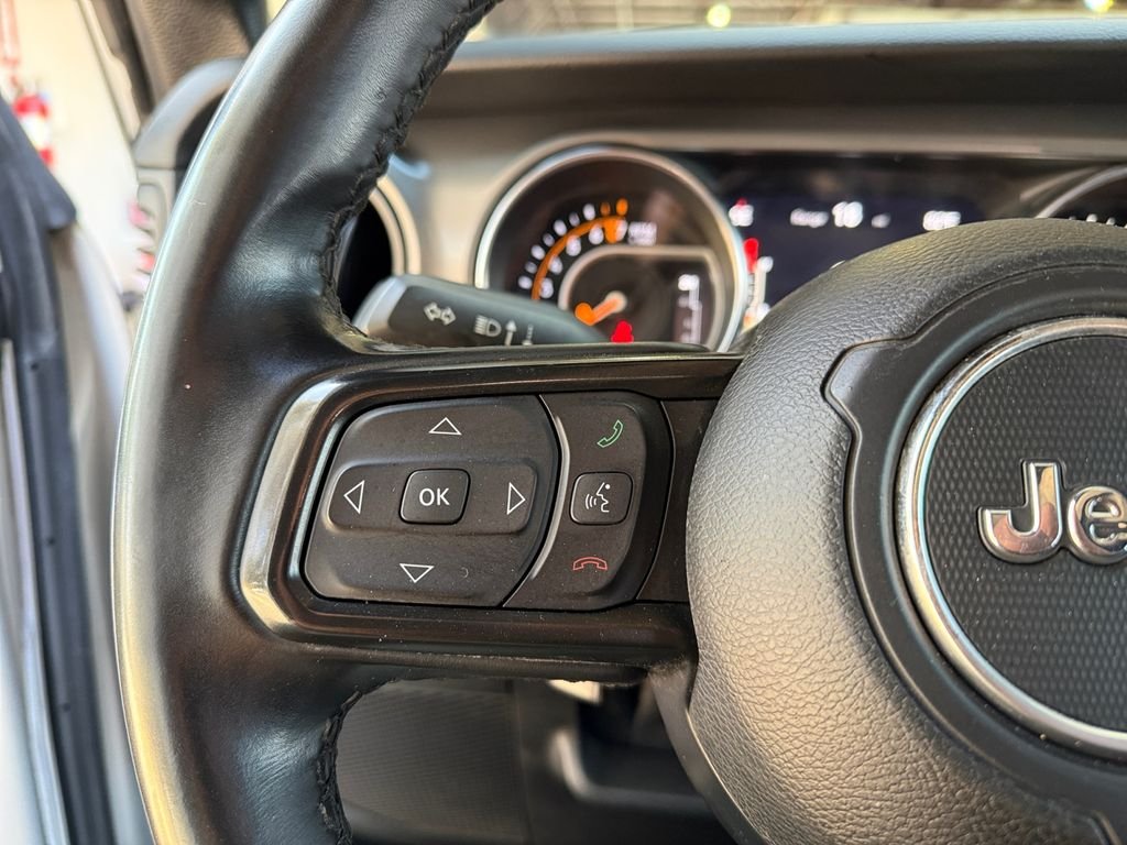 Used 2022 Silver Jeep Willys image 24
