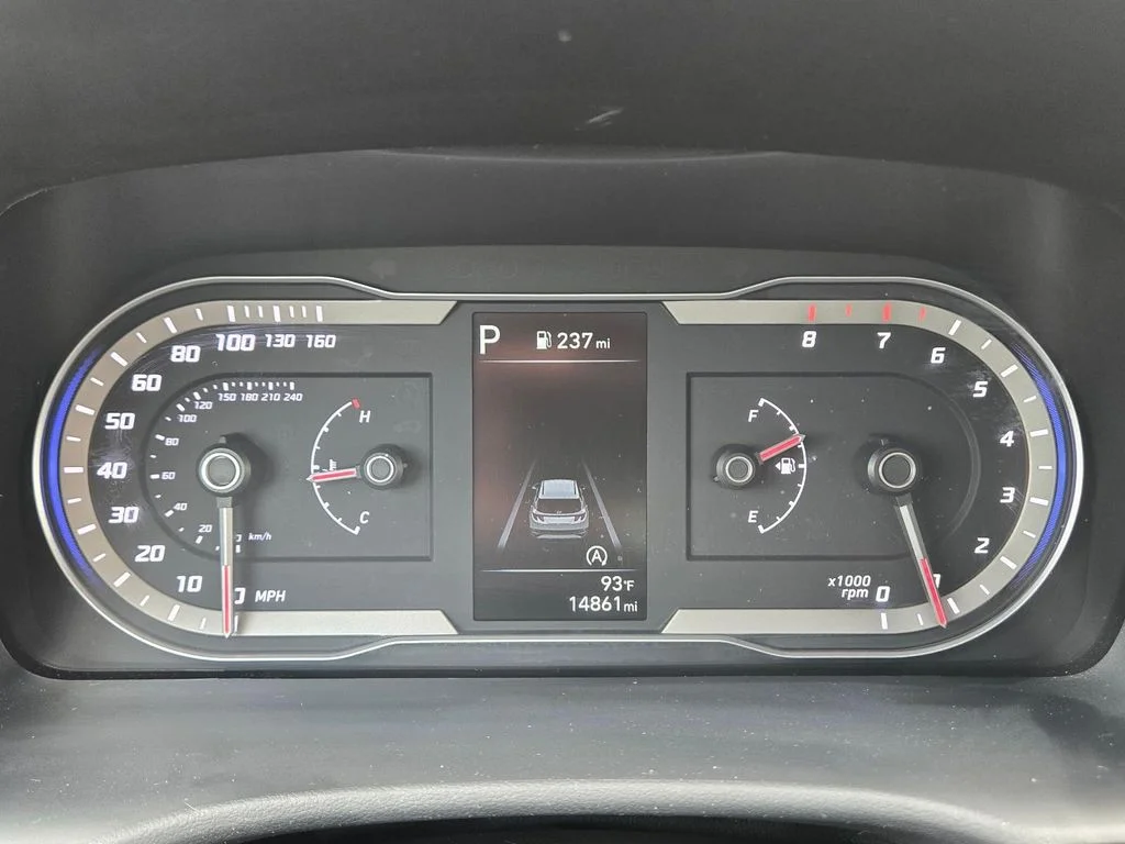 Used 2023 Gray Hyundai SEL image 22
