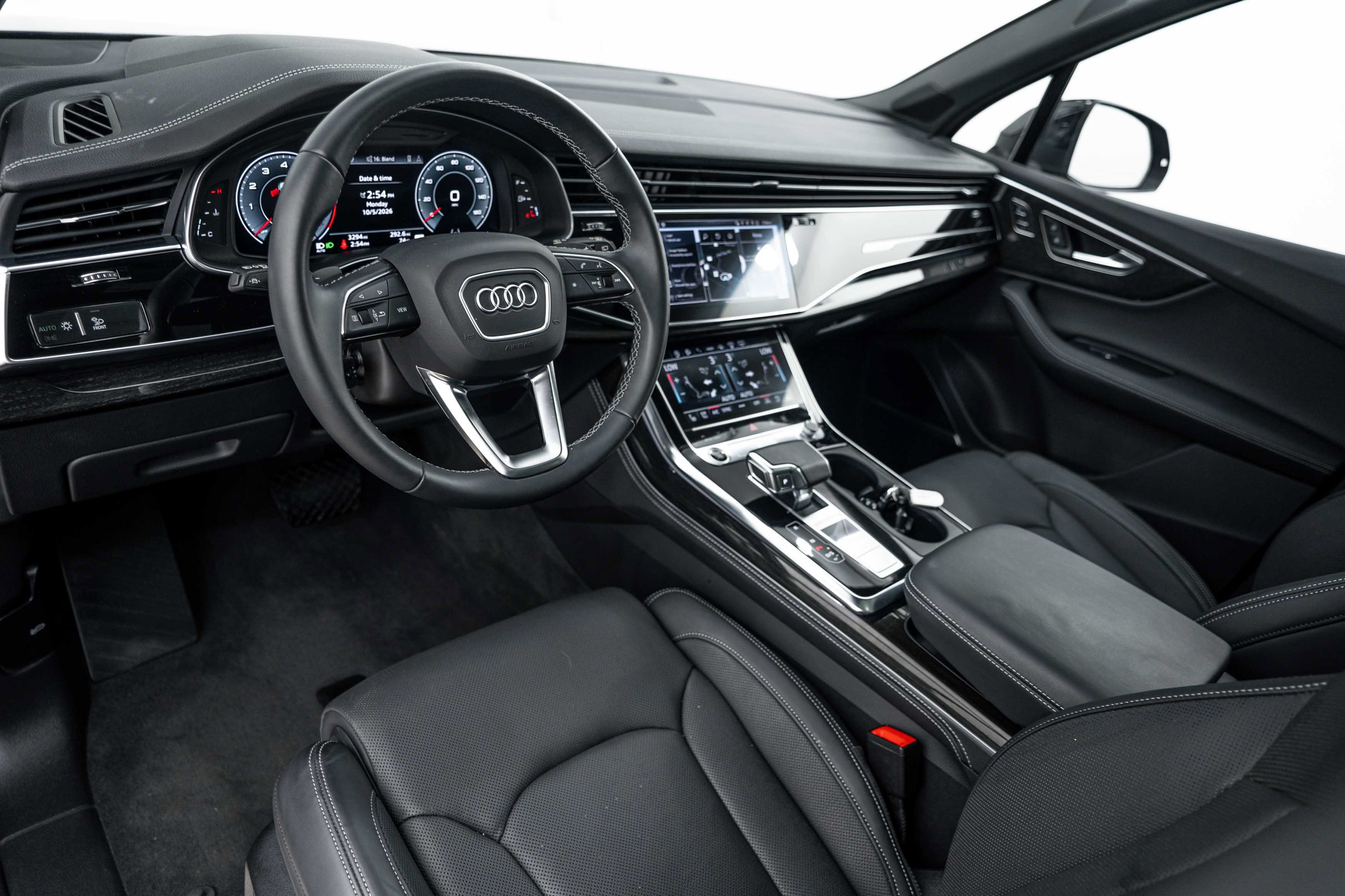 Certified Used 2025 Mythos Black Metallic Audi Prestige image 9