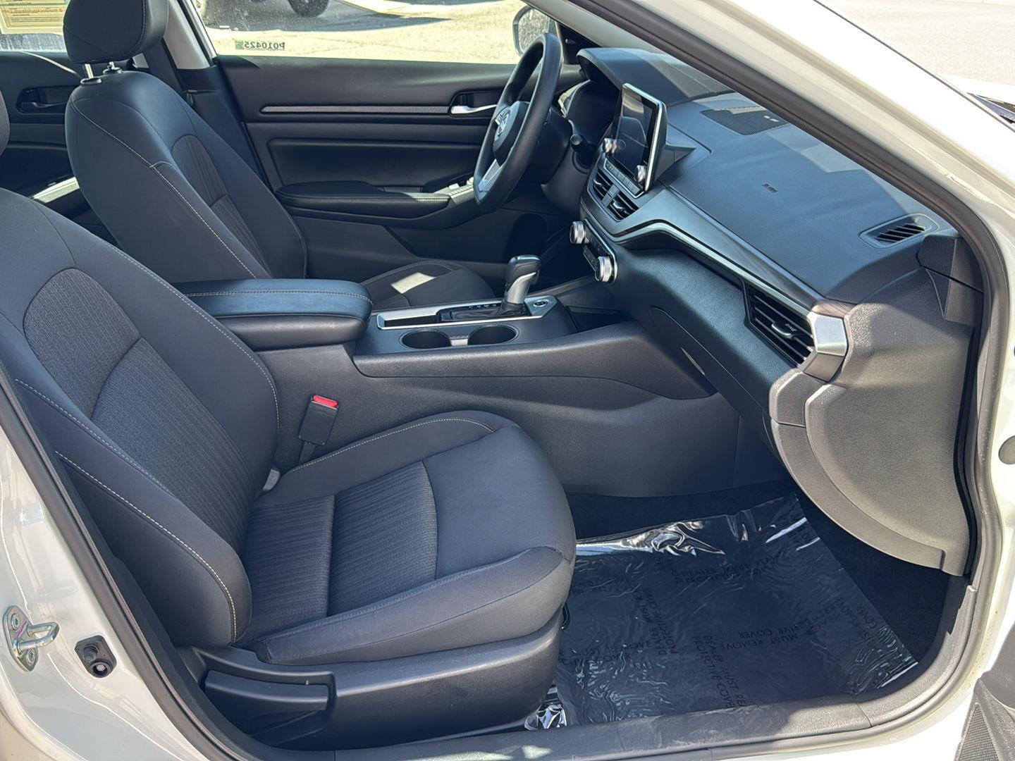 2025 Nissan Altima SV - Photo 4