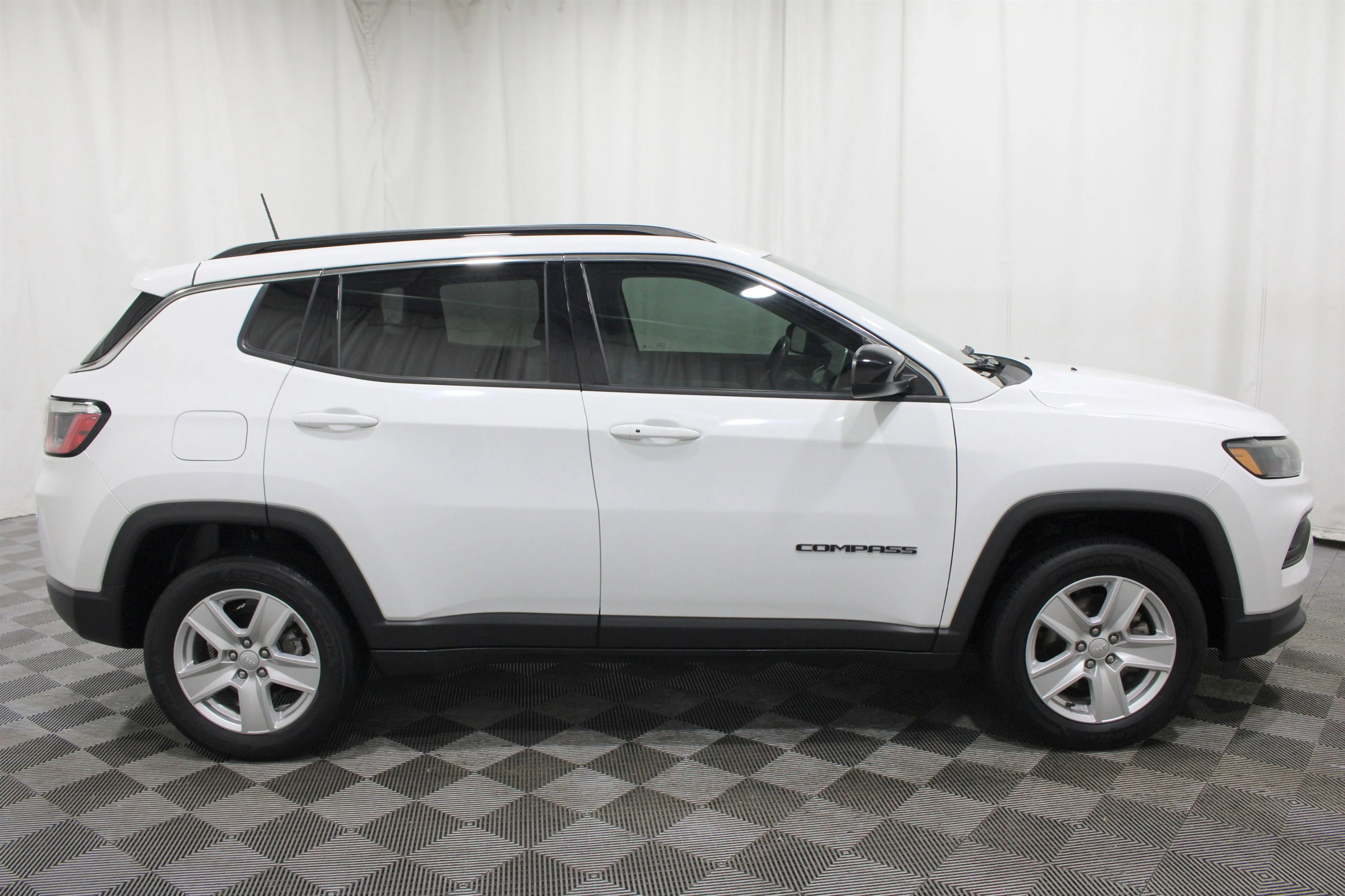 2022 Jeep Compass Latitude - Photo 28