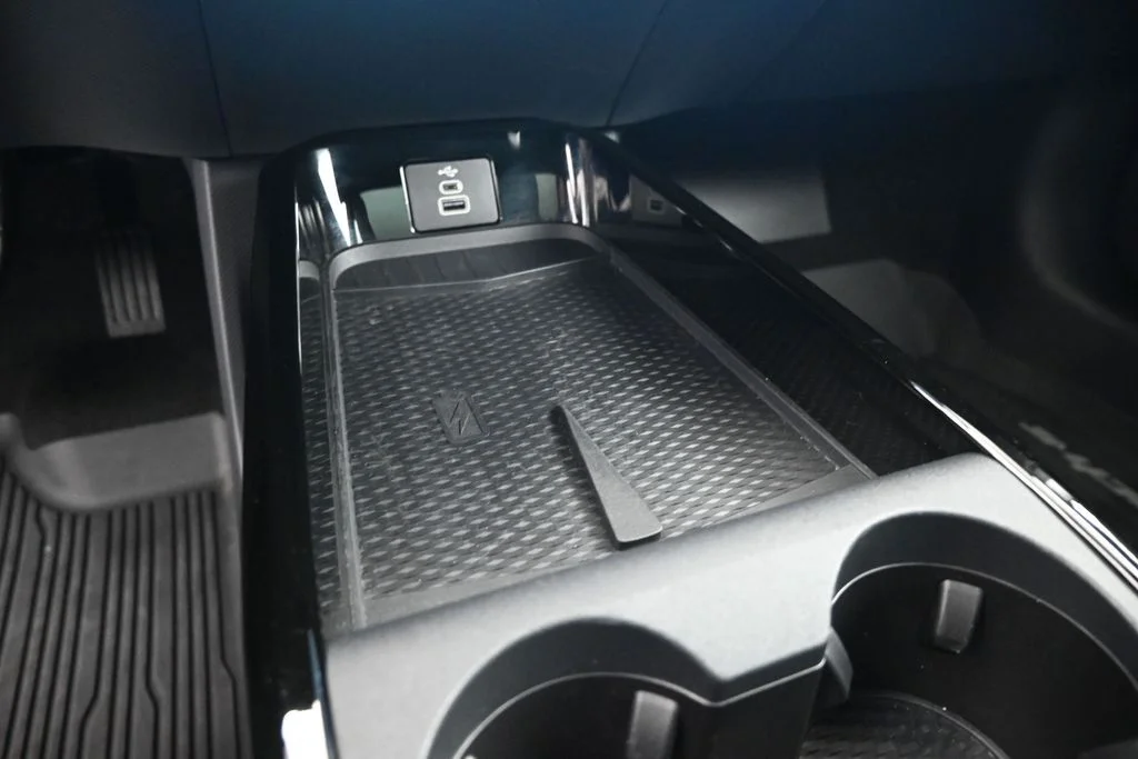 Used 2025 Beige Ford GT image 16