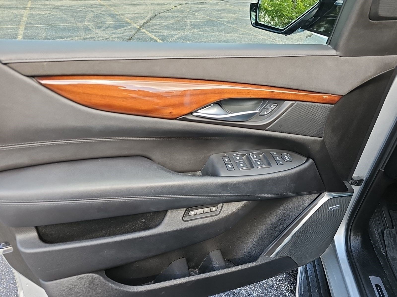 Used 2016 Radiant Silver Metallic Cadillac Luxury Collection image 19