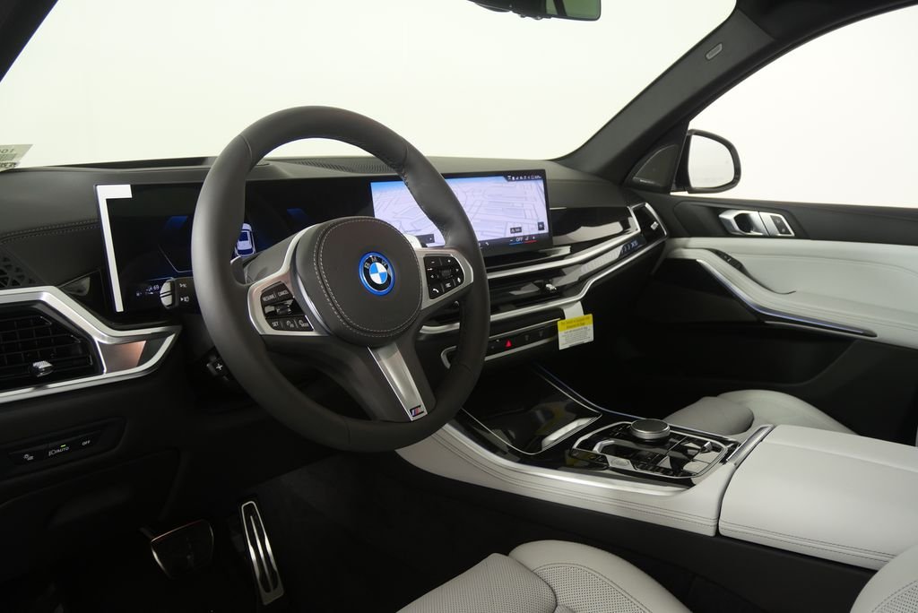 New 2026 Alpine White BMW xDrive50e image 12