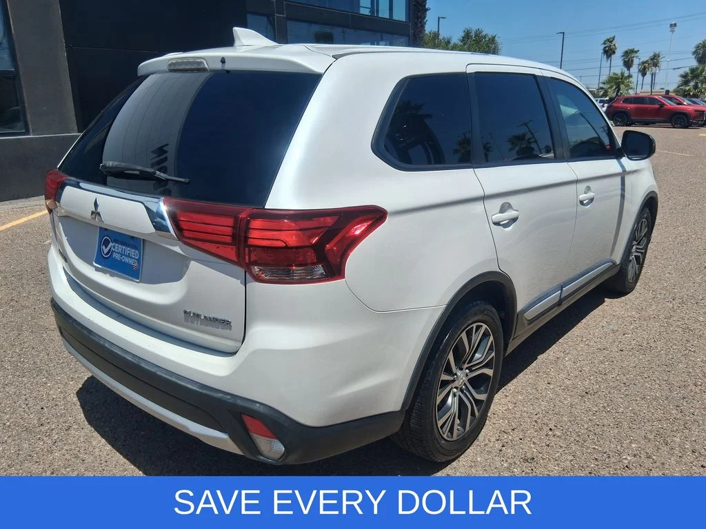 Used 2017  Mitsubishi ES image 5