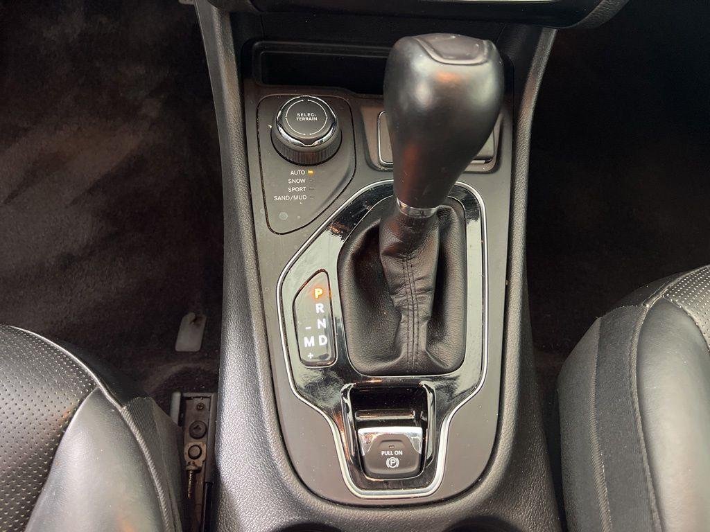 Used 2019 Billet Silver Metallic Clearco Jeep Limited image 16