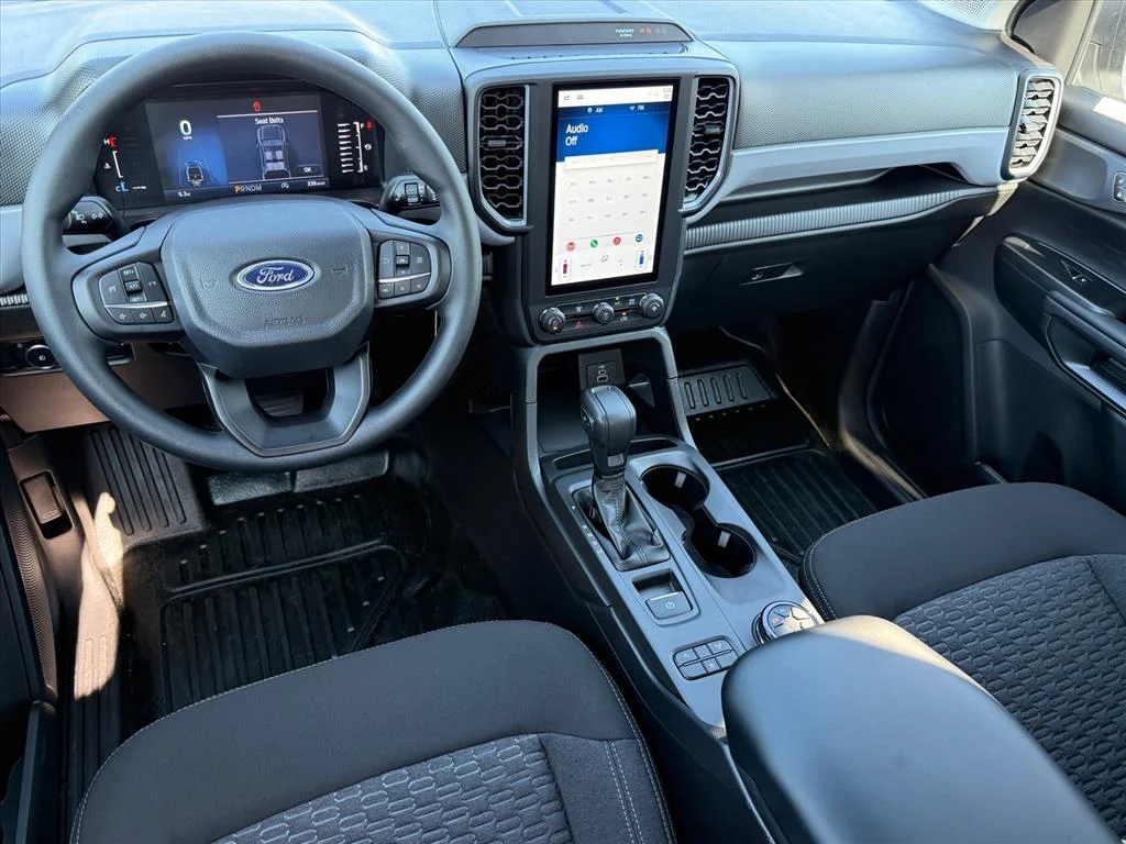 New 2026 Oxford White Ford XL image 7