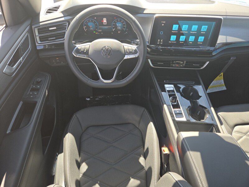 2025 Volkswagen Atlas Cross Sport SE w/Tech - Photo 8