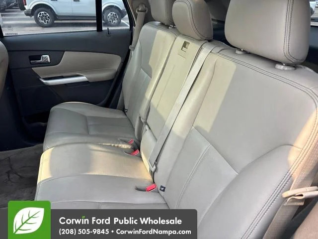 Used 2011 White Ford Limited image 8
