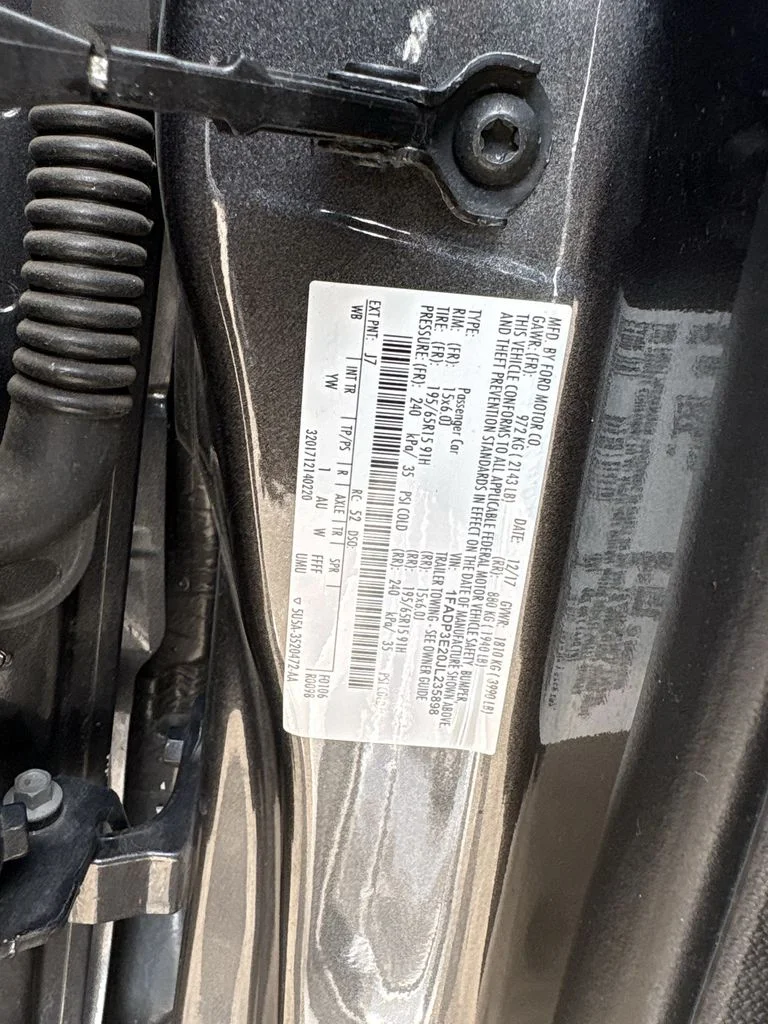 Used 2018 Magnetic Ford S image 28